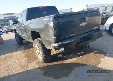 2015 Chevrolet Silverado 2500Hd High Country z USA, uszkodzony, nr VIN 1GC1KXE8XFF629549